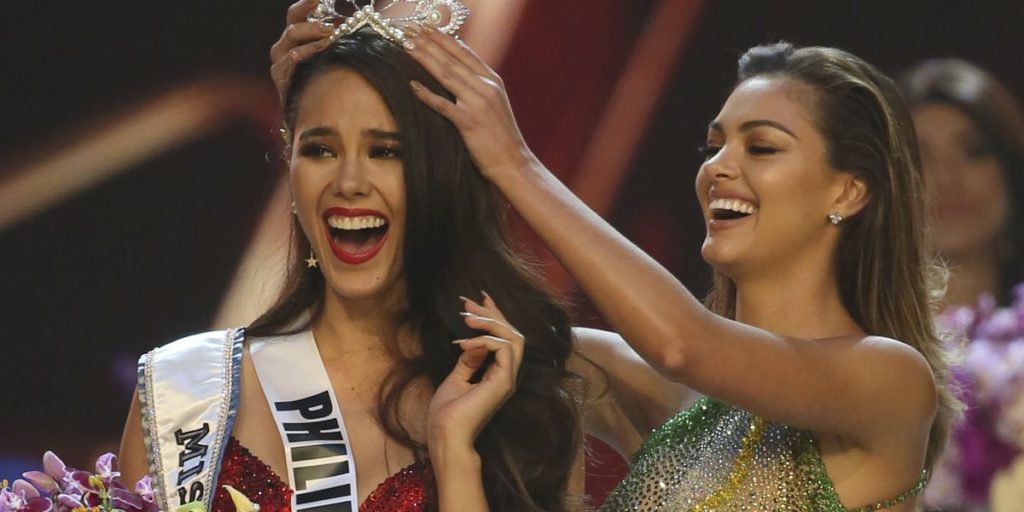 Miss-Philippines-Catriona-Gray-(1)